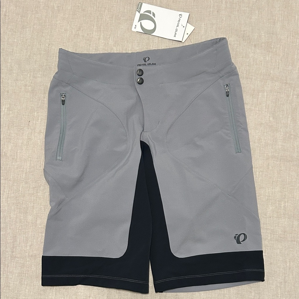 Pearl Izumi Women’s Two-Tone Athletic Shorts